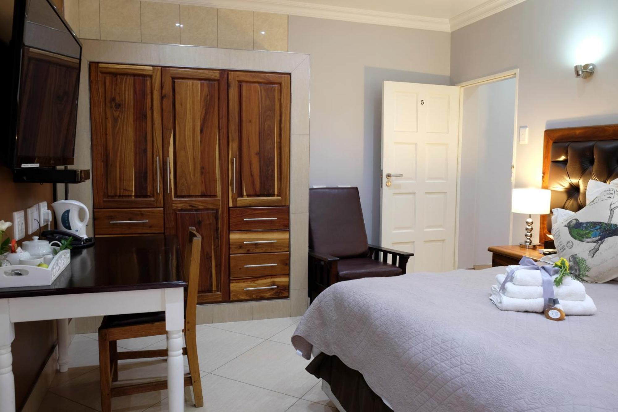 Firwood Lodge พริทอเรีย ภายนอก รูปภาพ