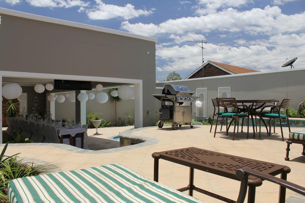 Firwood Lodge พริทอเรีย ภายนอก รูปภาพ